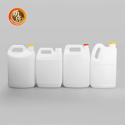 1600ml 2000ml 4300ml 5000ml 6000mlの食品等級のハンドルが付いているプラスチックPeの水差しの空のミルクびん